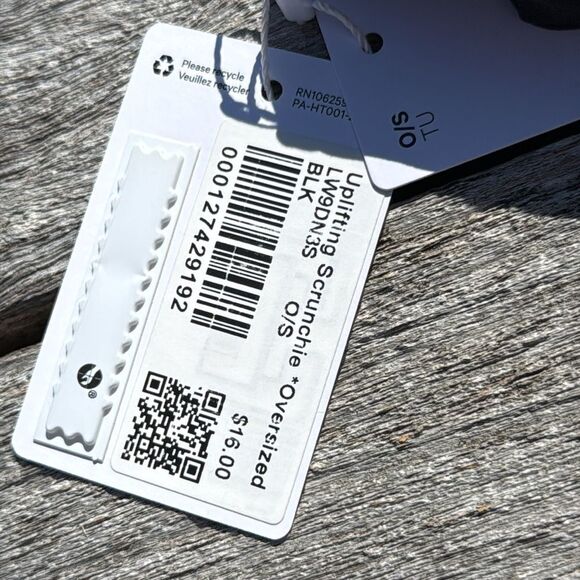 LULULEMON Uplifting Oversized Scrunchie Black NWT - Picture 6 of 6